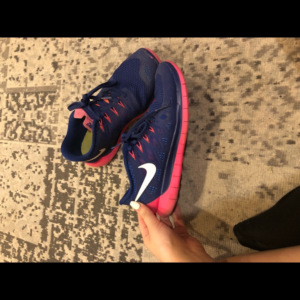 Nike Tennis shoes